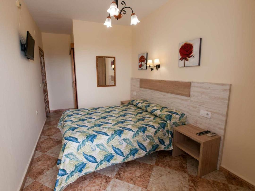 Hostal Sonrisa Del Mar Conil De La Frontera Exterior foto