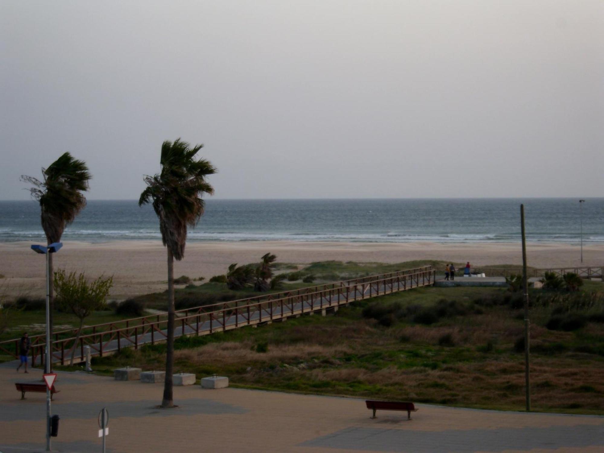 Hostal Sonrisa Del Mar Conil De La Frontera Exterior foto